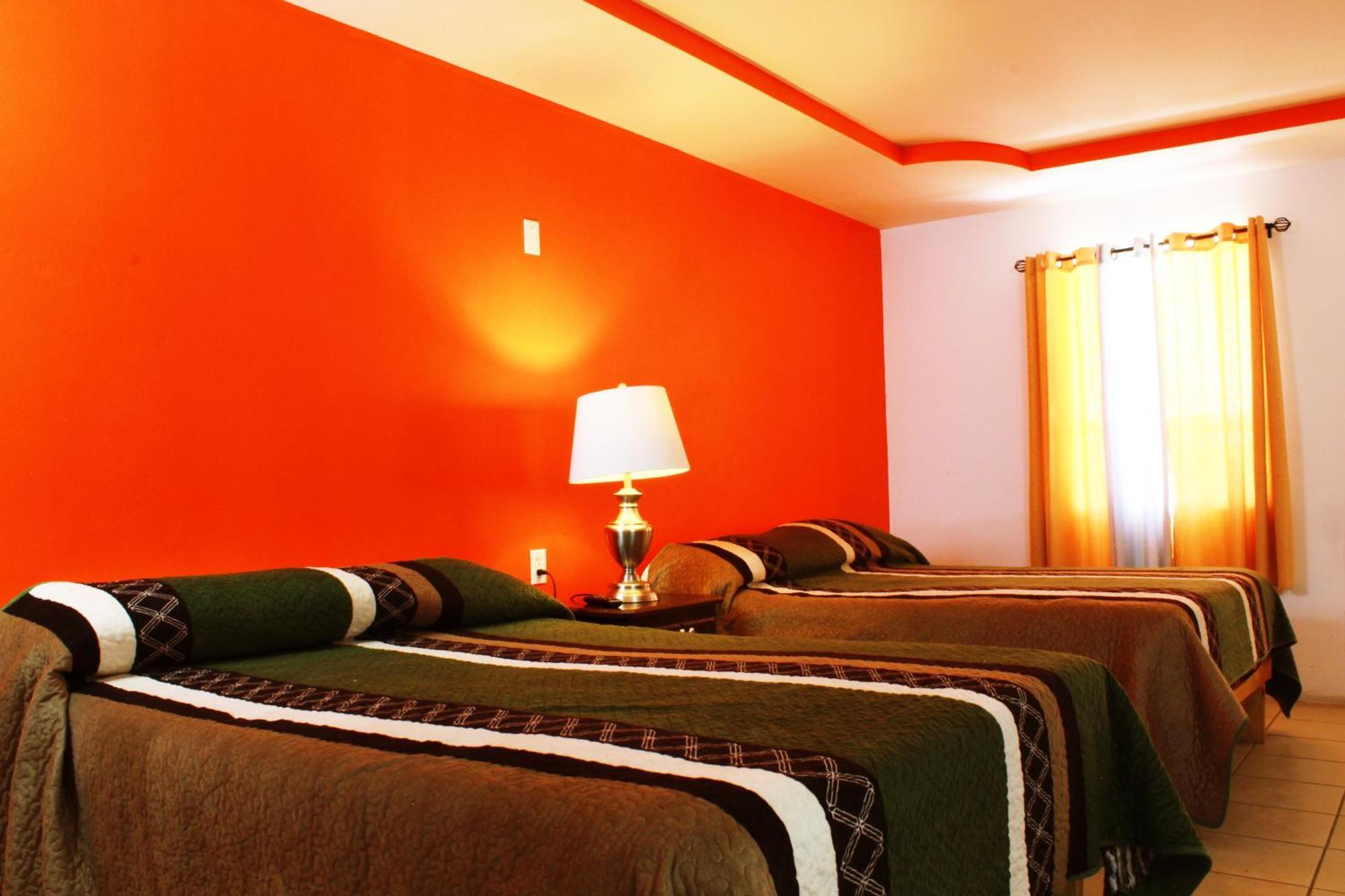 Hotel Dona Crucita Creel Exteriör bild